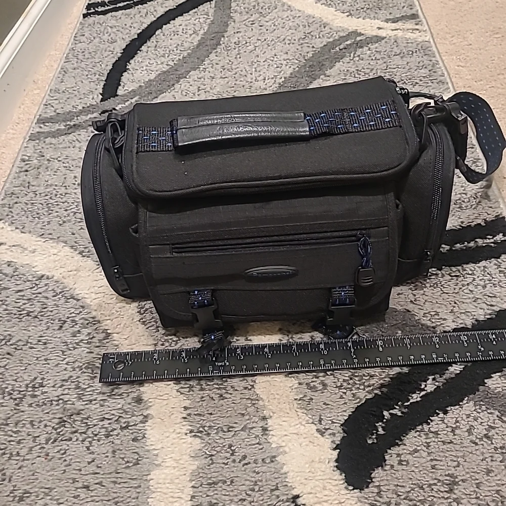 Vintage Black Samsonite Camera Bag W/blue Dots And Strap